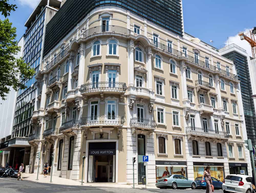 Lisbon,Â,July,16,,2018:,Residential,Building,With,A,Luxury